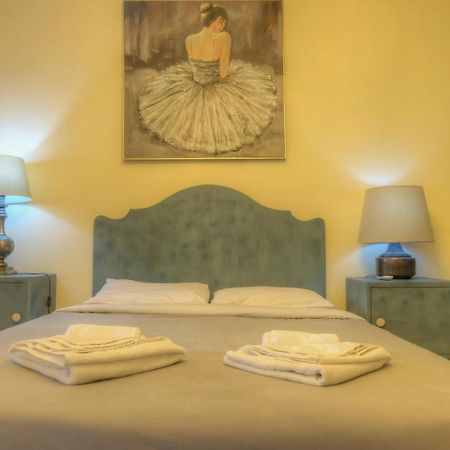 Large And Bright Apartment In The City Centre Goslm-2 Sliema Exterior photo